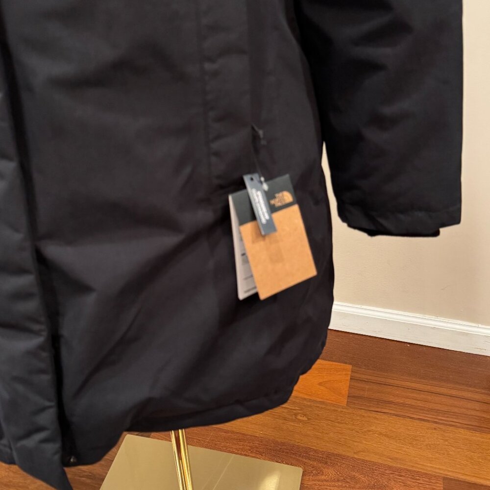 North Face Arctic Waterproof Down Parka with Faux Fur Trim NEW - Picture 12 of 12